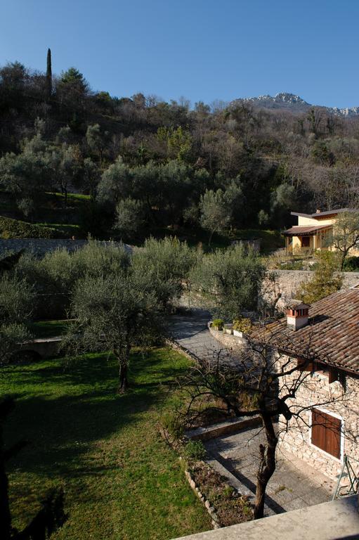 Albergo Locanda Cavallino Toscolano Maderno Rum bild