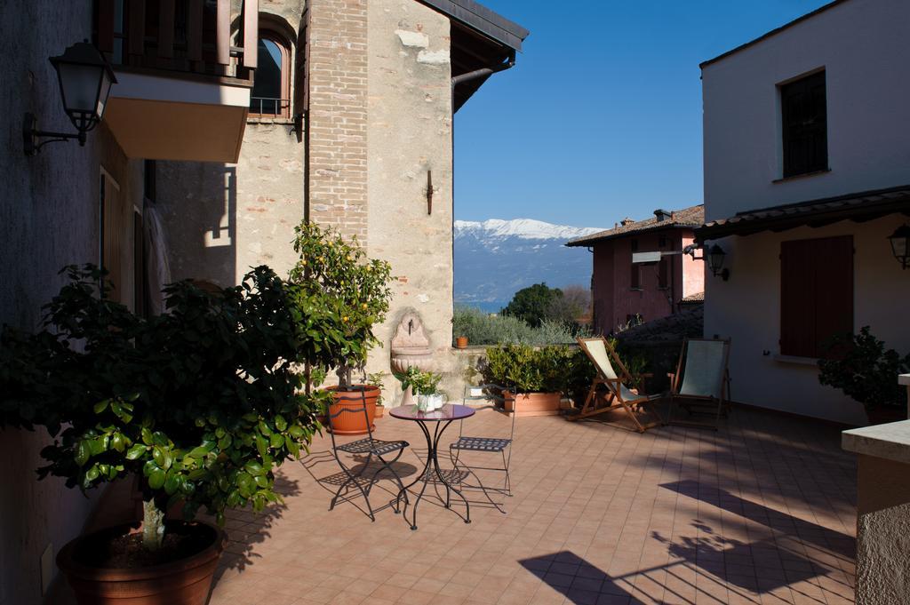 Albergo Locanda Cavallino Toscolano Maderno Exteriör bild